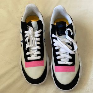 W Nike waffle racer 2X size 9.5